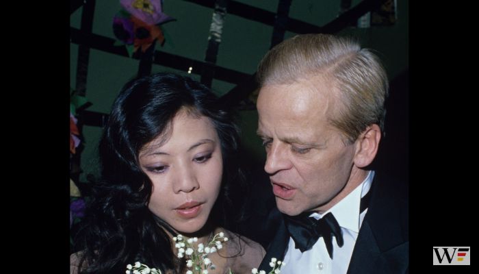 Minhoi Geneviève Loanic and  Klaus Kinski